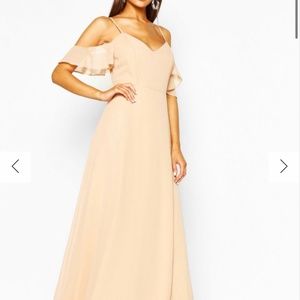 Chiffon open shoulder maxi dress size US size 8 NWOT